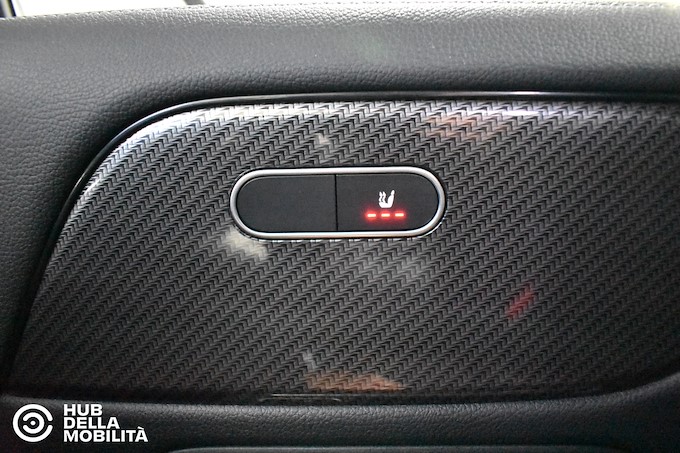 MERCEDES-BENZ GLA 200 d Automatic Premium